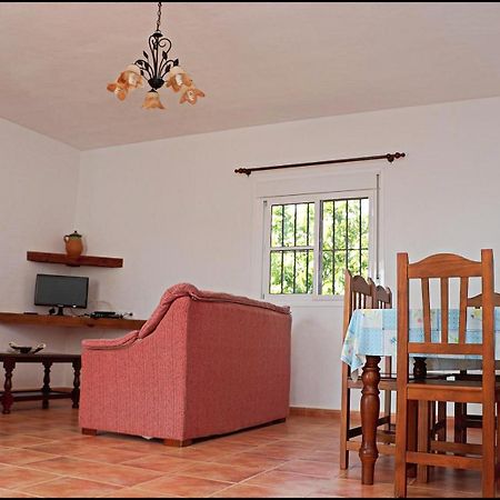 קוניל דה לה פרונטרה Chalet Rustico Roche מראה חיצוני תמונה