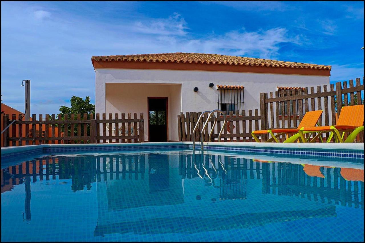קוניל דה לה פרונטרה Chalet Rustico Roche מראה חיצוני תמונה