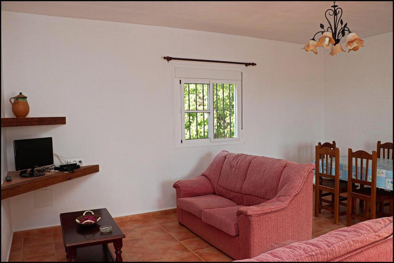 קוניל דה לה פרונטרה Chalet Rustico Roche מראה חיצוני תמונה
