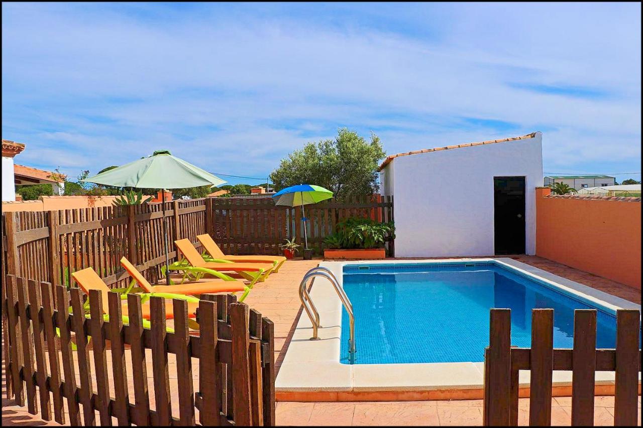 קוניל דה לה פרונטרה Chalet Rustico Roche מראה חיצוני תמונה